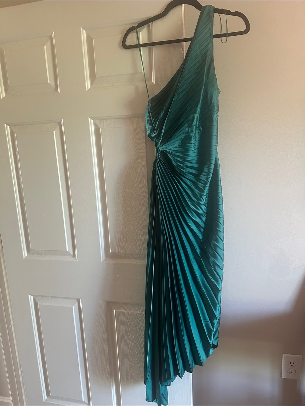 Vici One-Shoulder Pleated Satin Dress in Teal